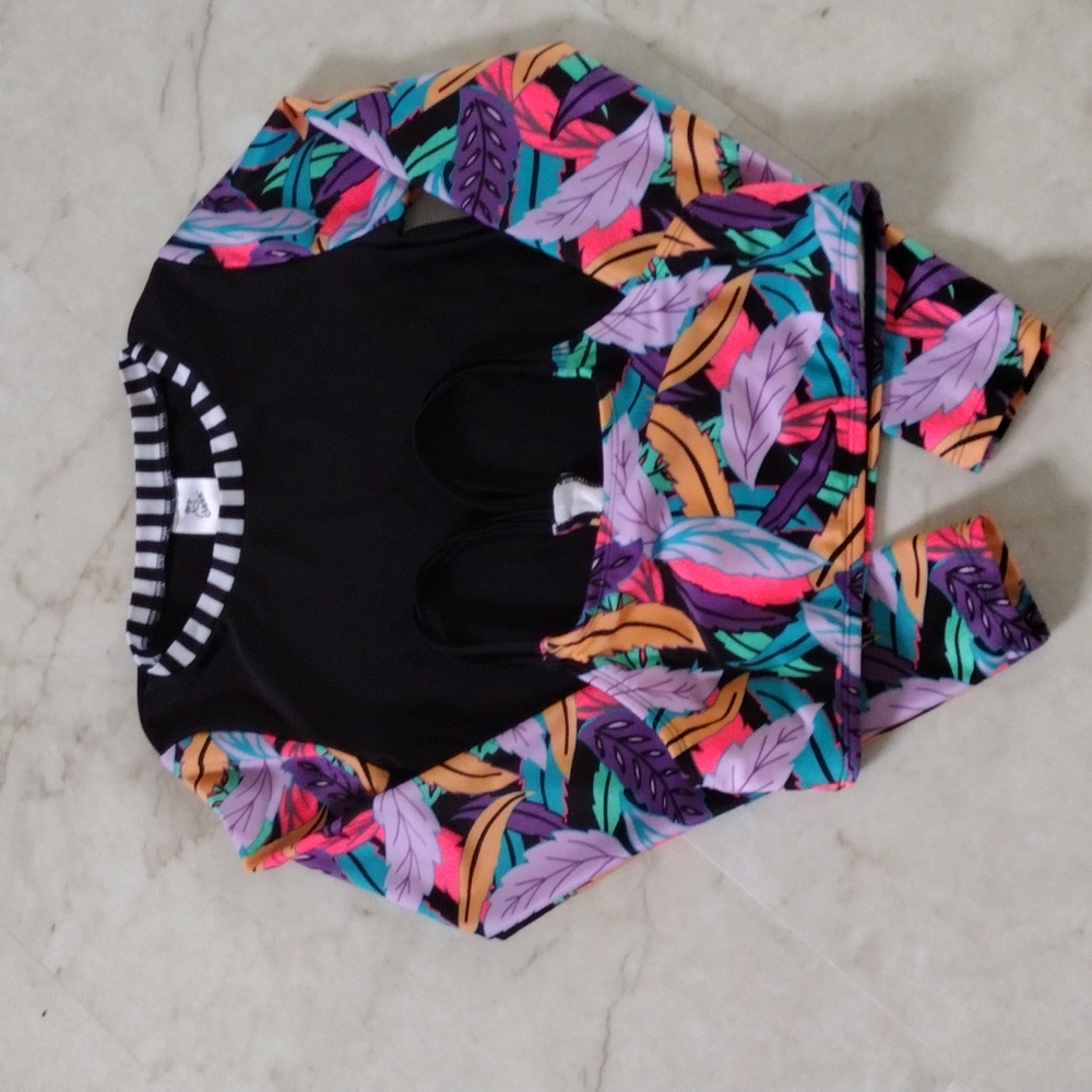 Art class two piece swim tops.